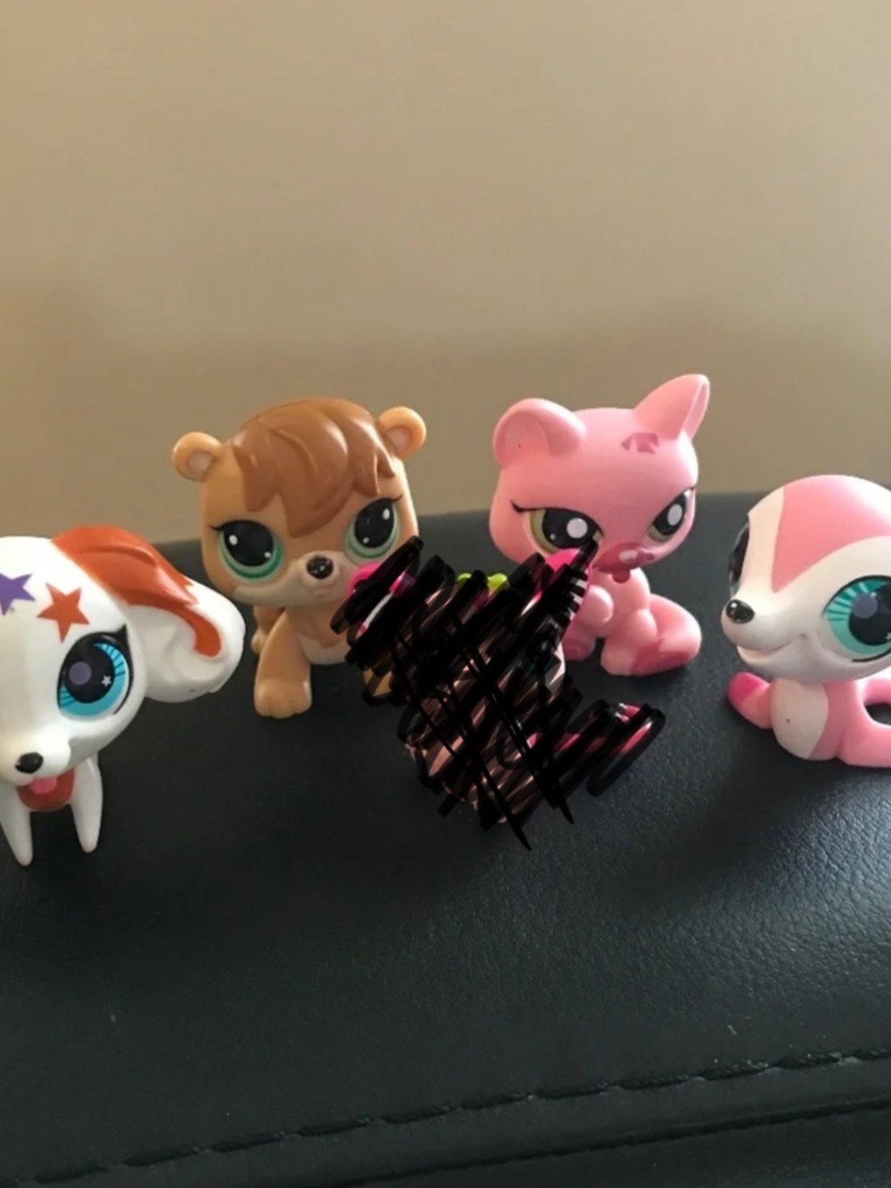 Lot of 5 Littlest Pet Shop collectibles